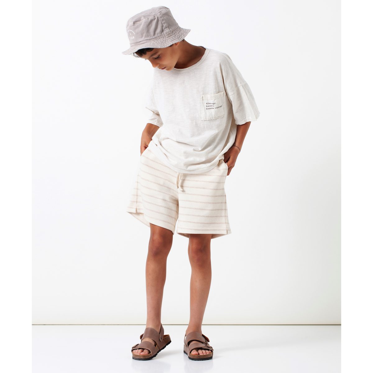 T-Shirt Message & Striped Shorts