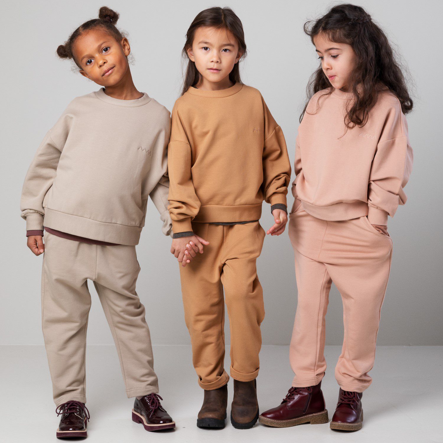 Tham Sweatshirt & Palina Sweatpants | Sand