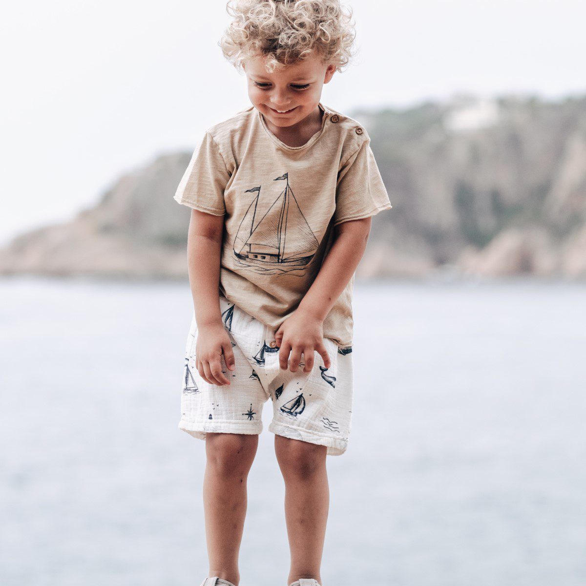 Boat T-Shirt & Marine Shorts | Sand/Ecru