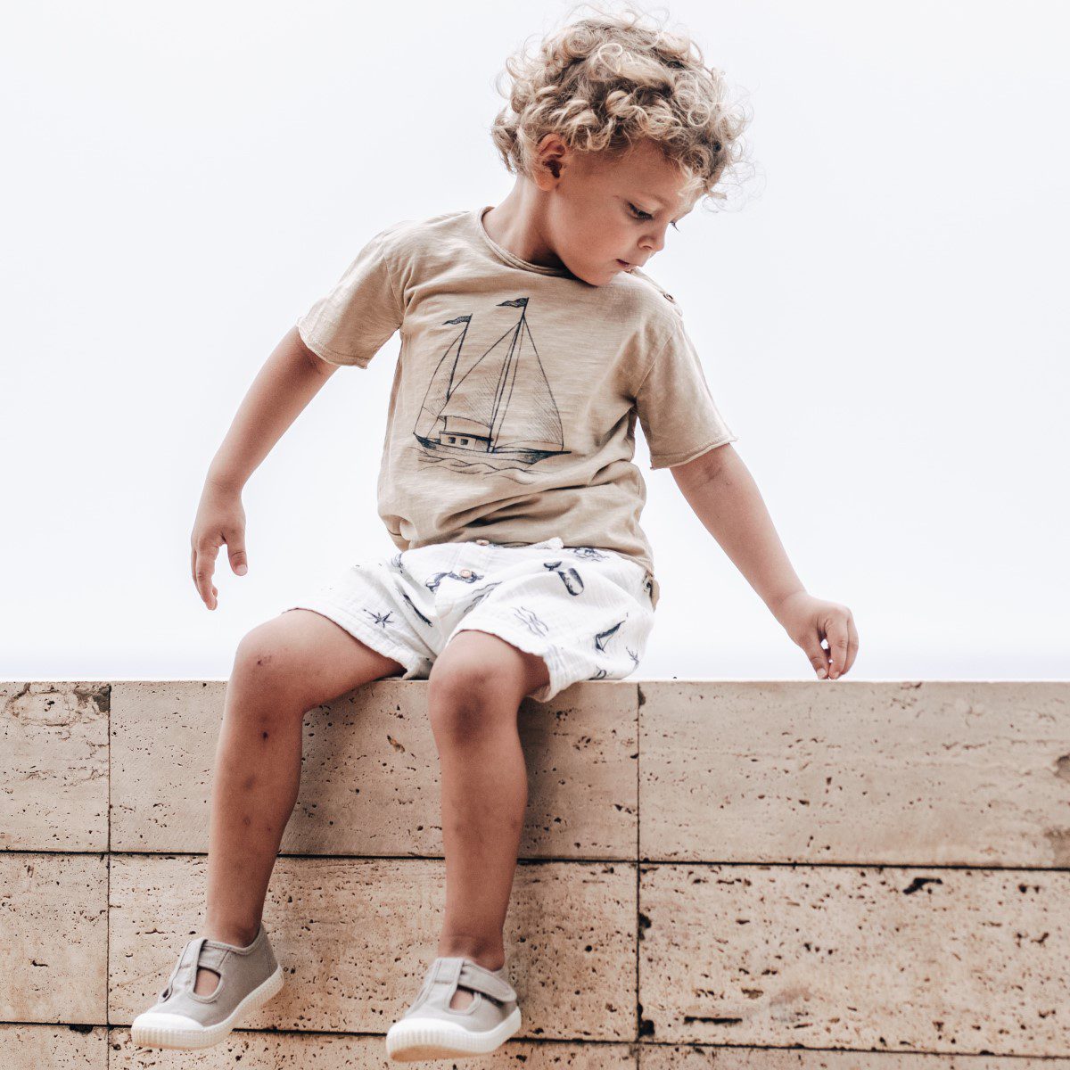 Boat T-Shirt & Marine Shorts | Sand/Ecru