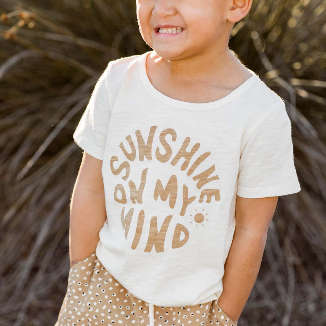 Basic Tee Sunshine On My Mind & Terry Sweat Short Almond