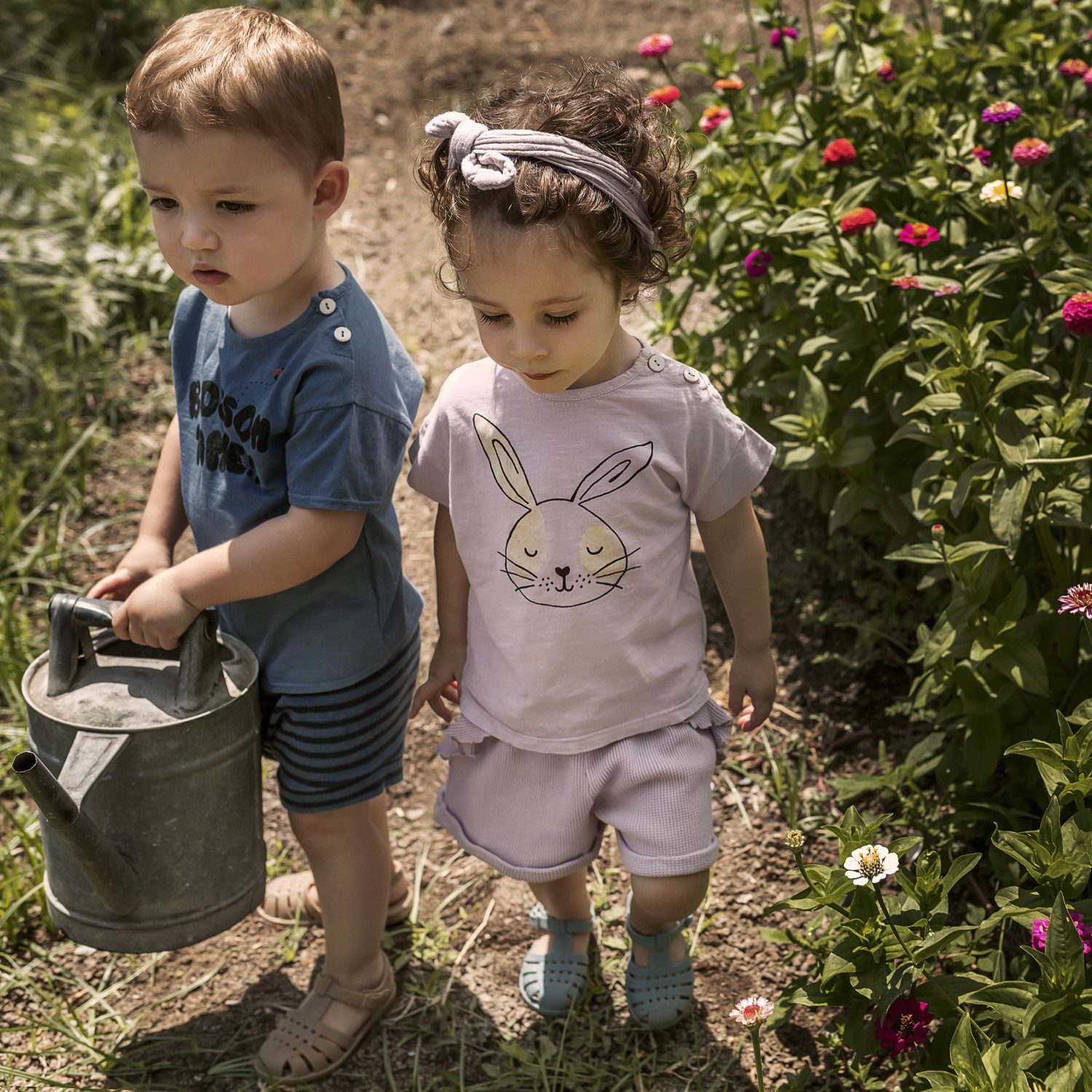 Rabbit Mauve T-Shirt & Stripe Shorts
