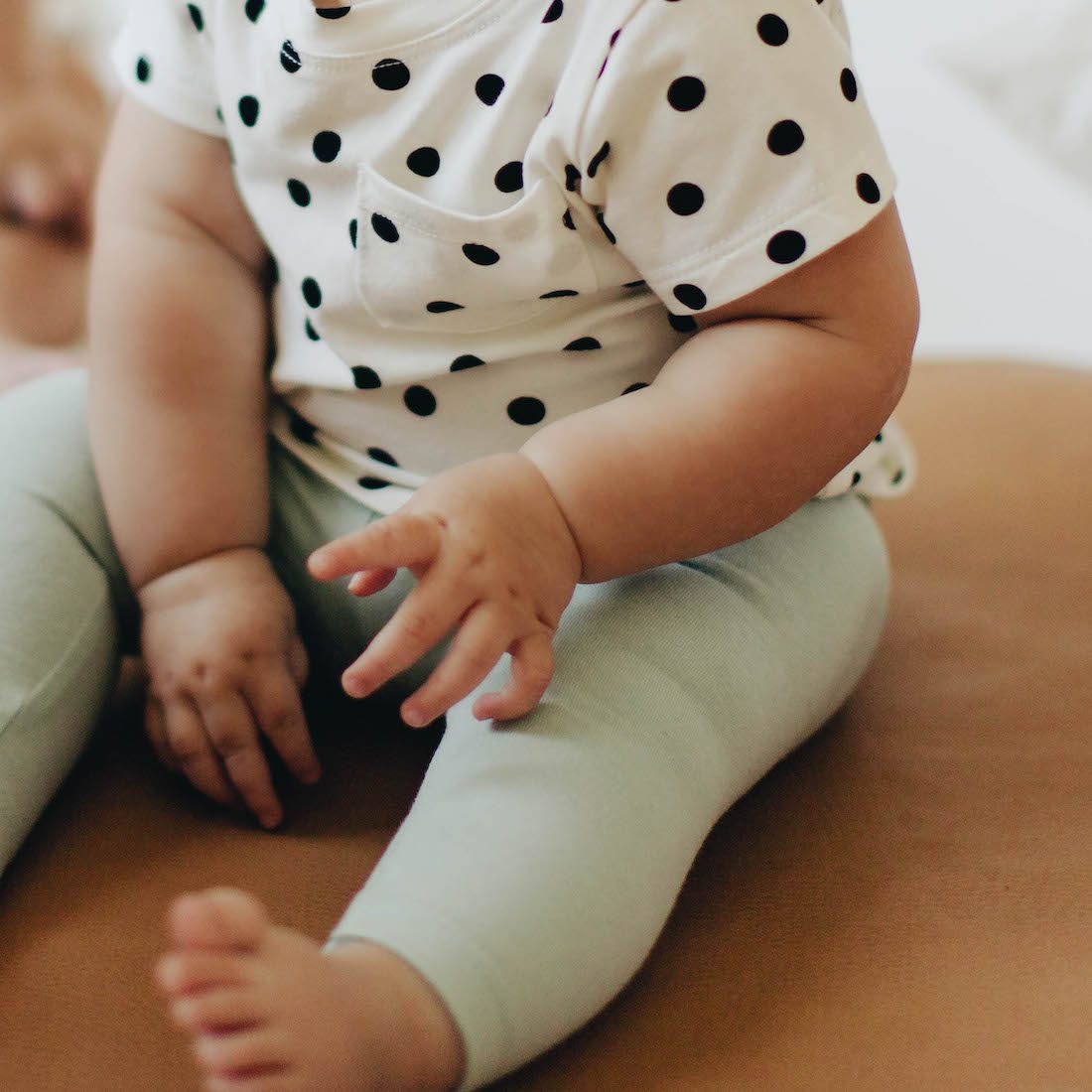 Cotton Pocket Tee & Bamboo Basic Leggings