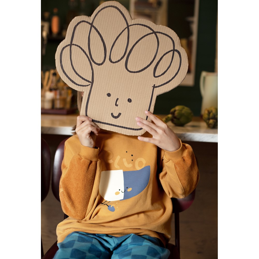 Soup Sweatshirt & Leo Pants | Mustard