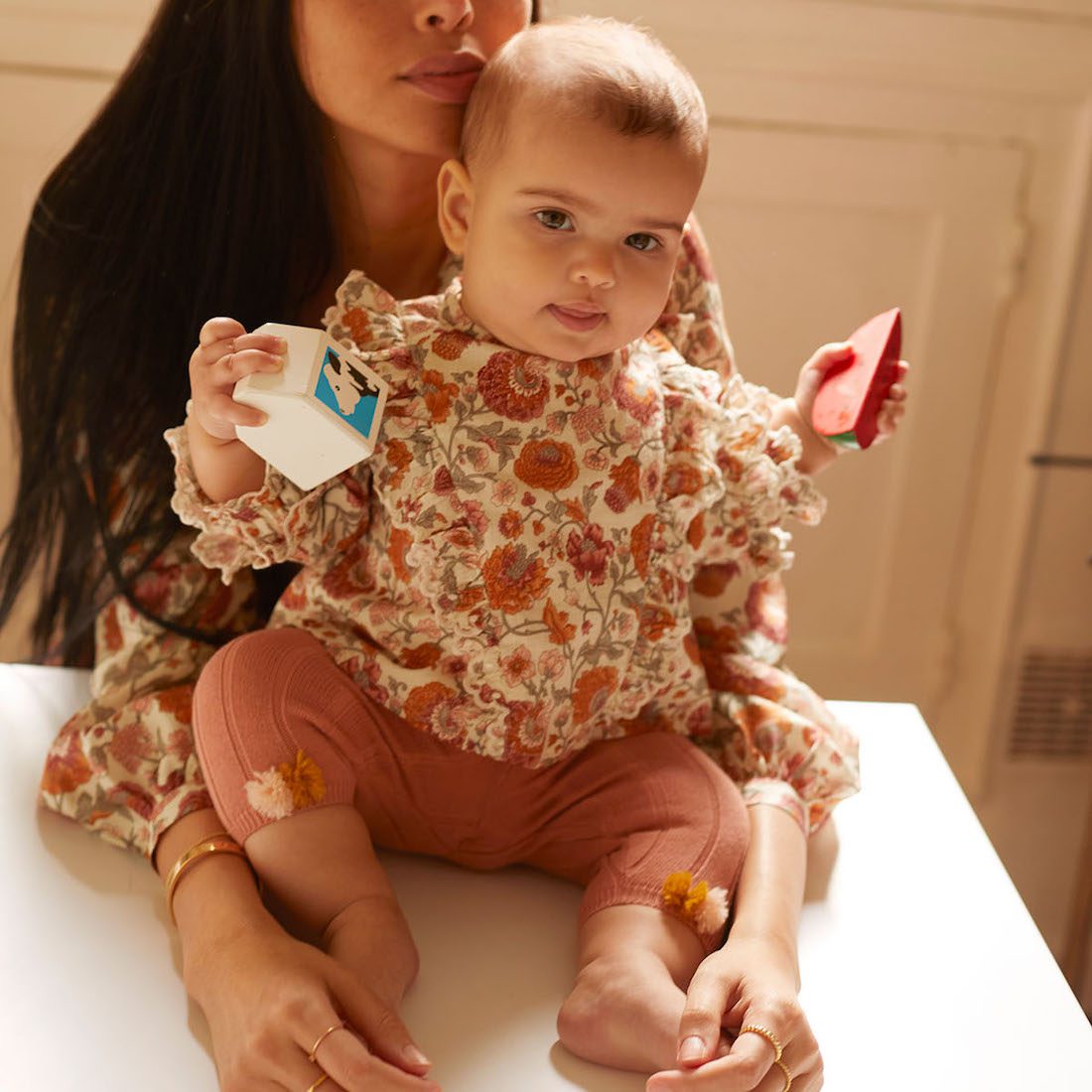 Cream Bohemian Flowers Tubi Blouse & Sienna Moldavia Leggings