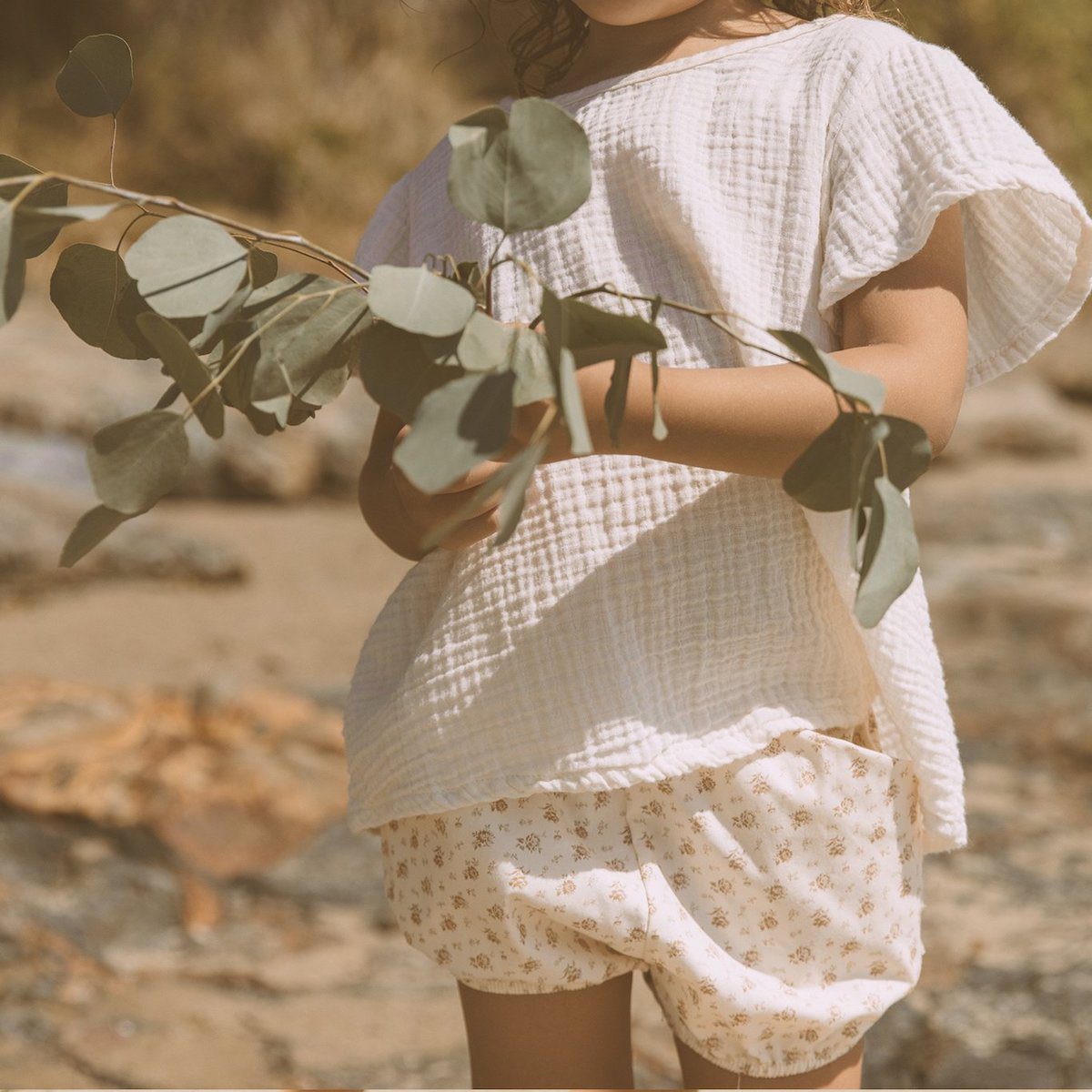 Gauze Flutter Blouse & Woven Short
