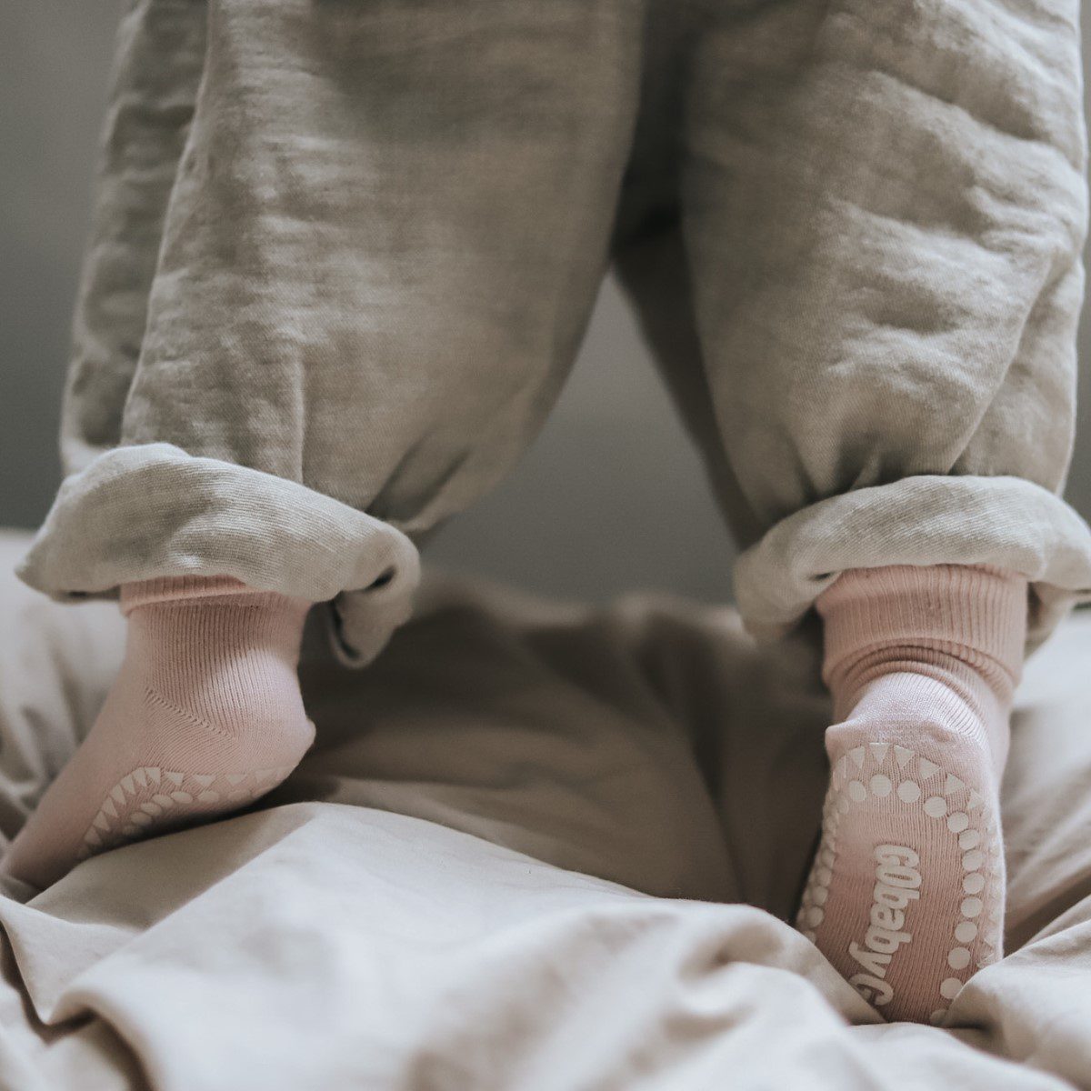 Bamboo Non-Slip Socks | Soft Pink