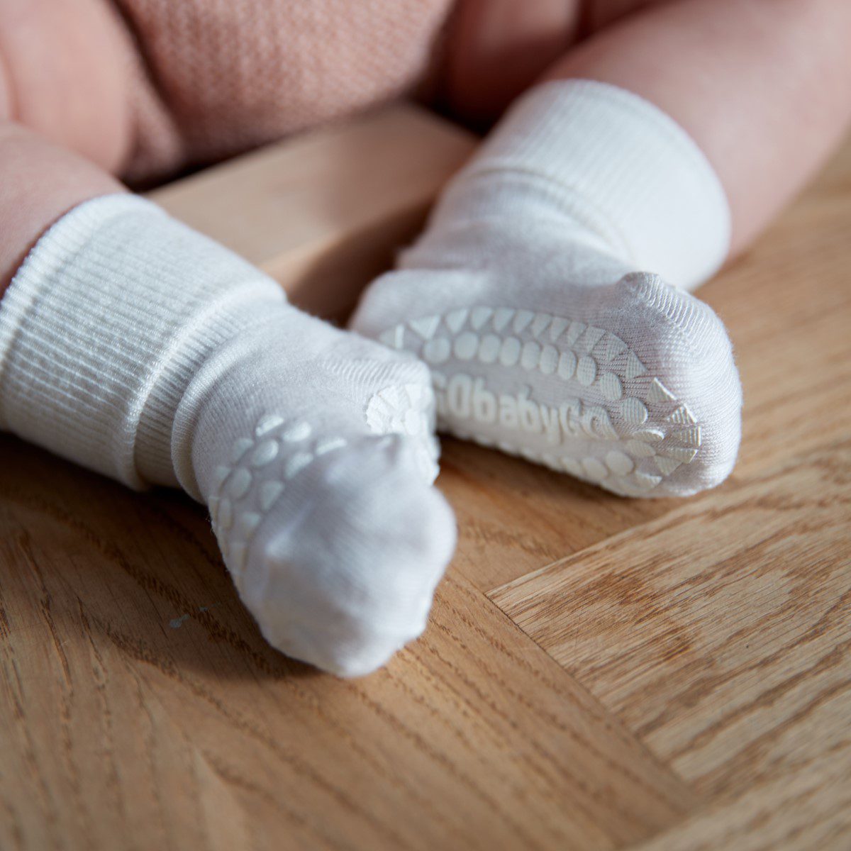 Bamboo Non-Slip Socks | Off White