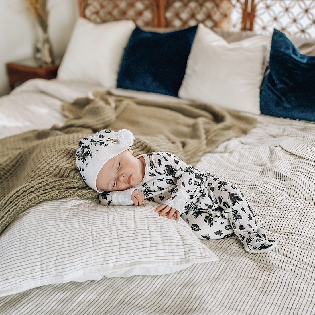 Holiday Footie & Cap Set | Oh Xmas Tree