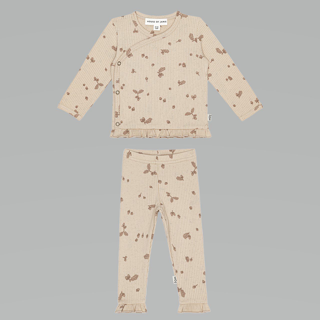 Rib Wrap Tee & Rib Ruffle Leggings | Acorn