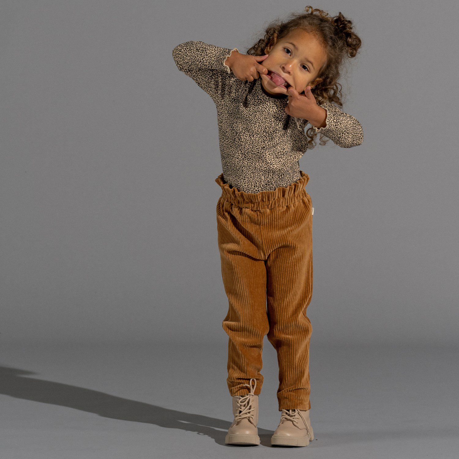 Paperbag Pants | Almond Rib Velvet