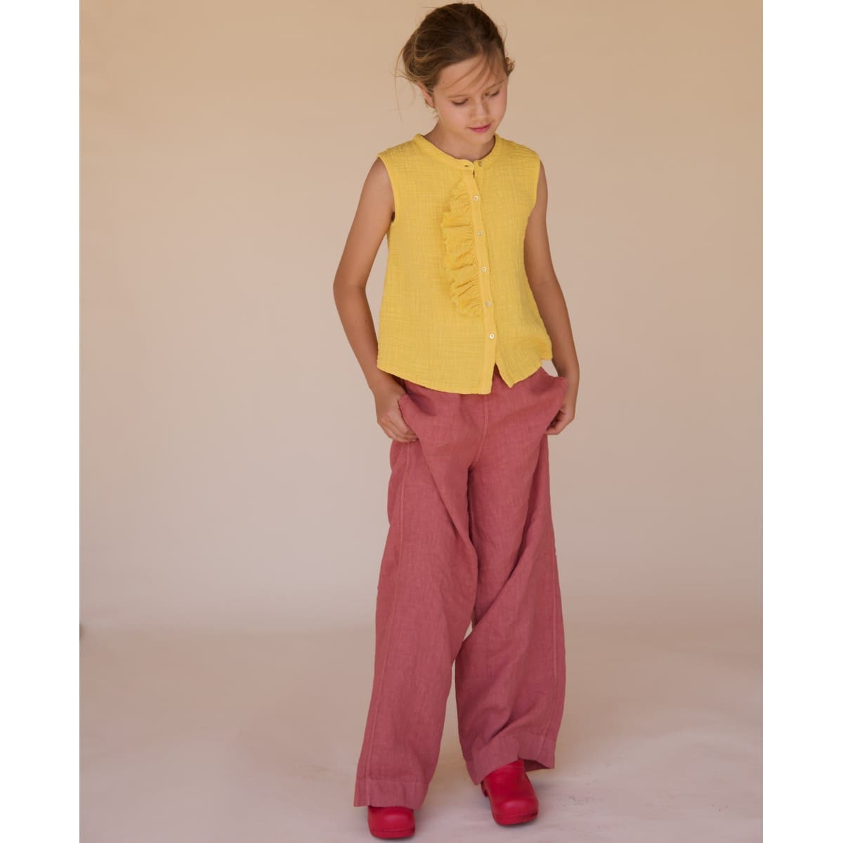 24113 Sleeveless Blouse | Mimosa