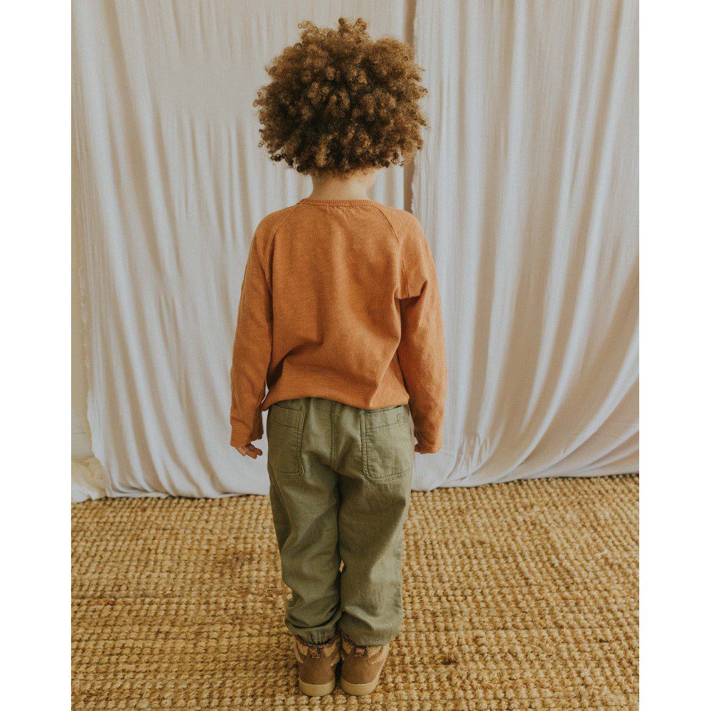 Peace T-Shirt & Chino Pants