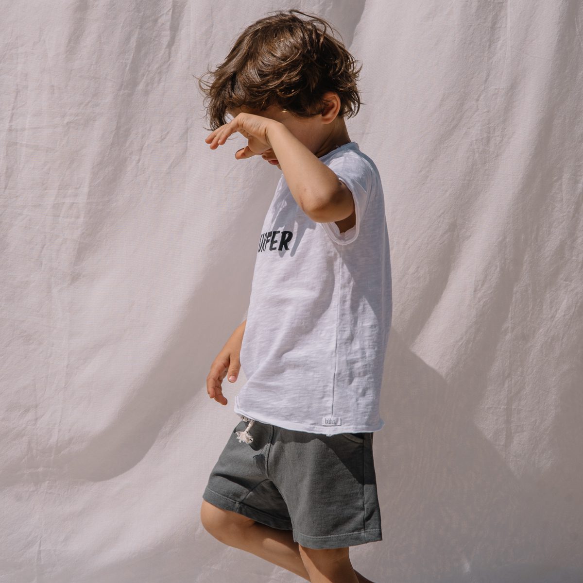 Surfer T-Shirt & Fleece Short Pants