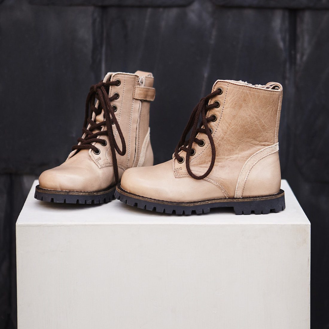 Lace Up Boots Oat