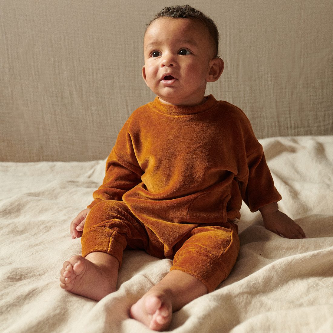 Velour Sweatshirt & Pants | Taupe