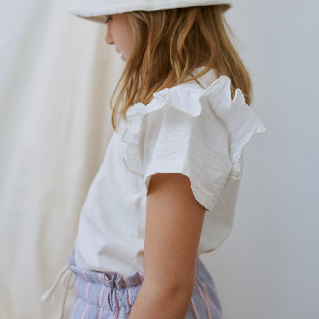 Hanna Slub Ruffle T-shirt & Liza Seersucker Stripe Shorts