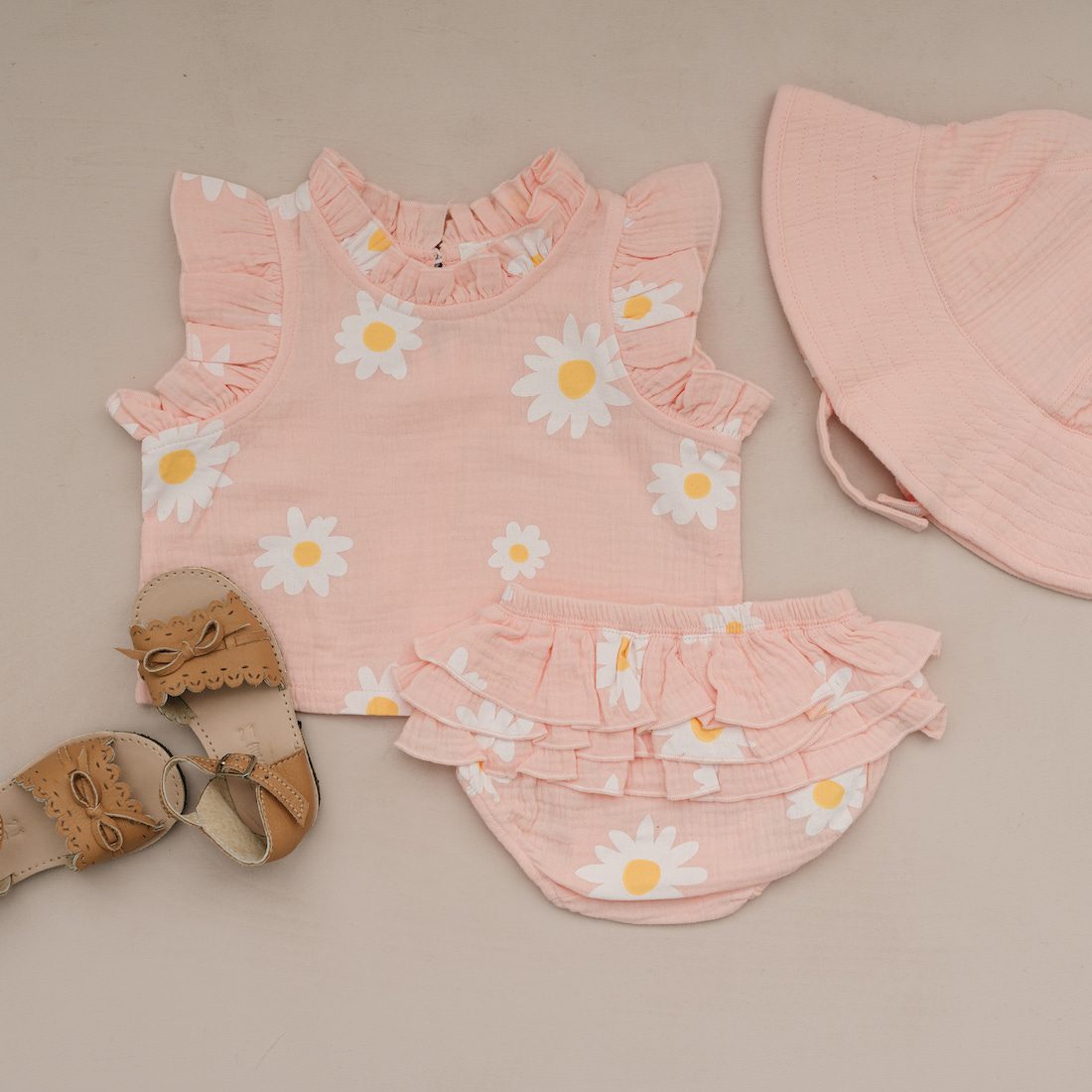 Lola Top & Tushie Set Pale Pink W/ White Daises