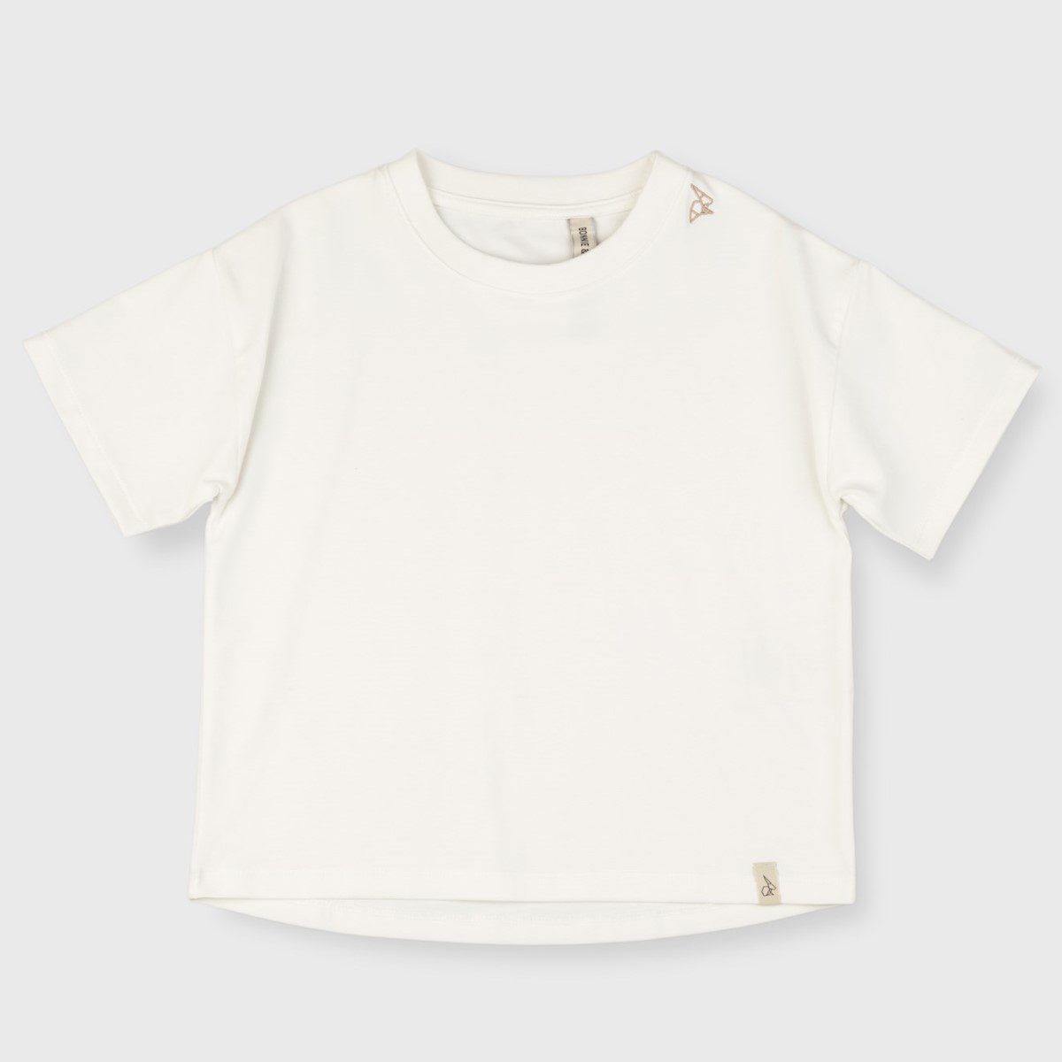 Off-White Elliot T-Shirt & Sage Pablo Shorts