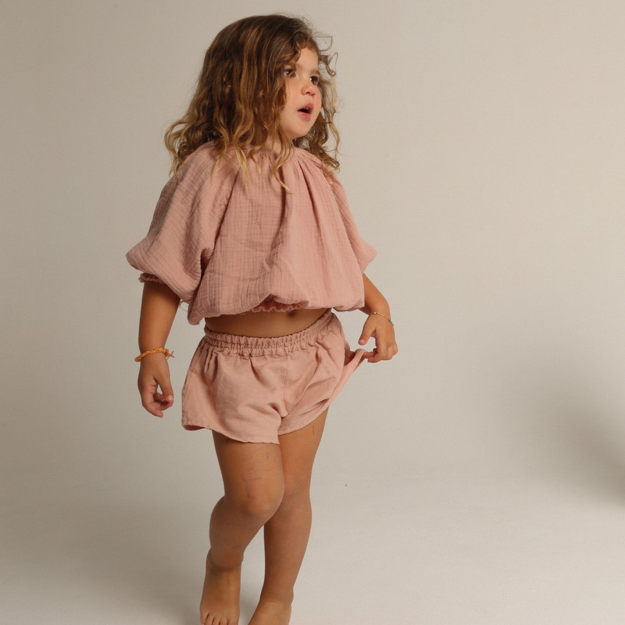 Carmen Crop Blouse & Wide Shorts Set | Marieta