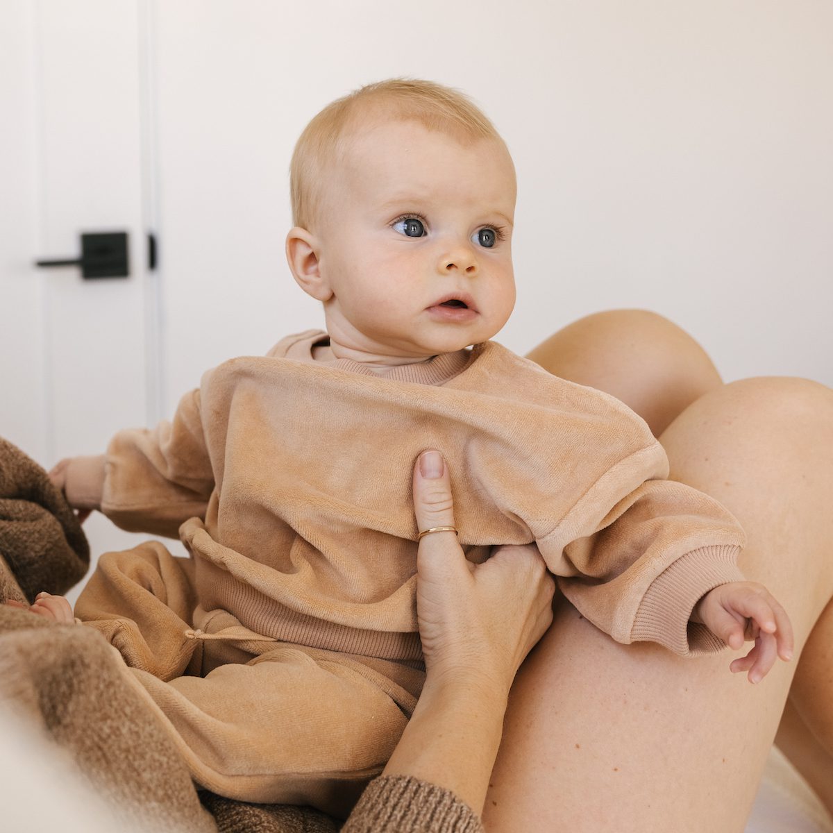 Velour Relaxed Sweatshirt & Sweatpants | Blush