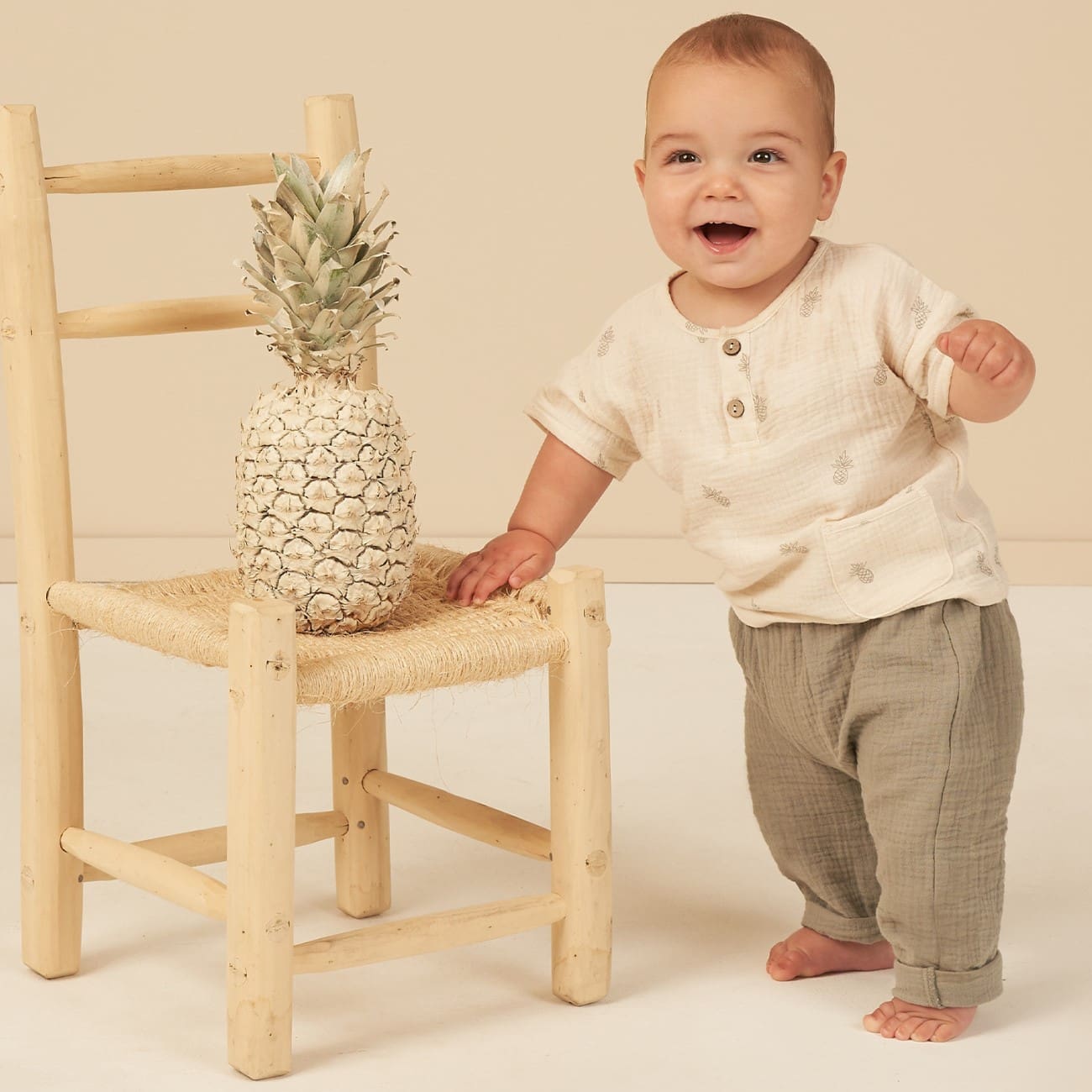 Pineapple Woven Henley Tee & Sage Rowan Pant