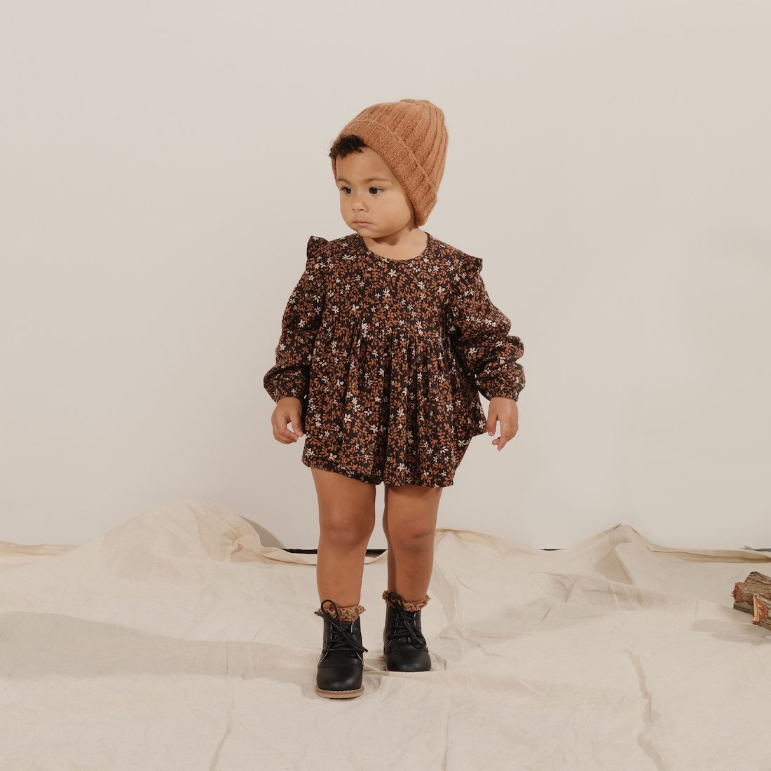 Piper Blouse & Button short | Winter Bloom