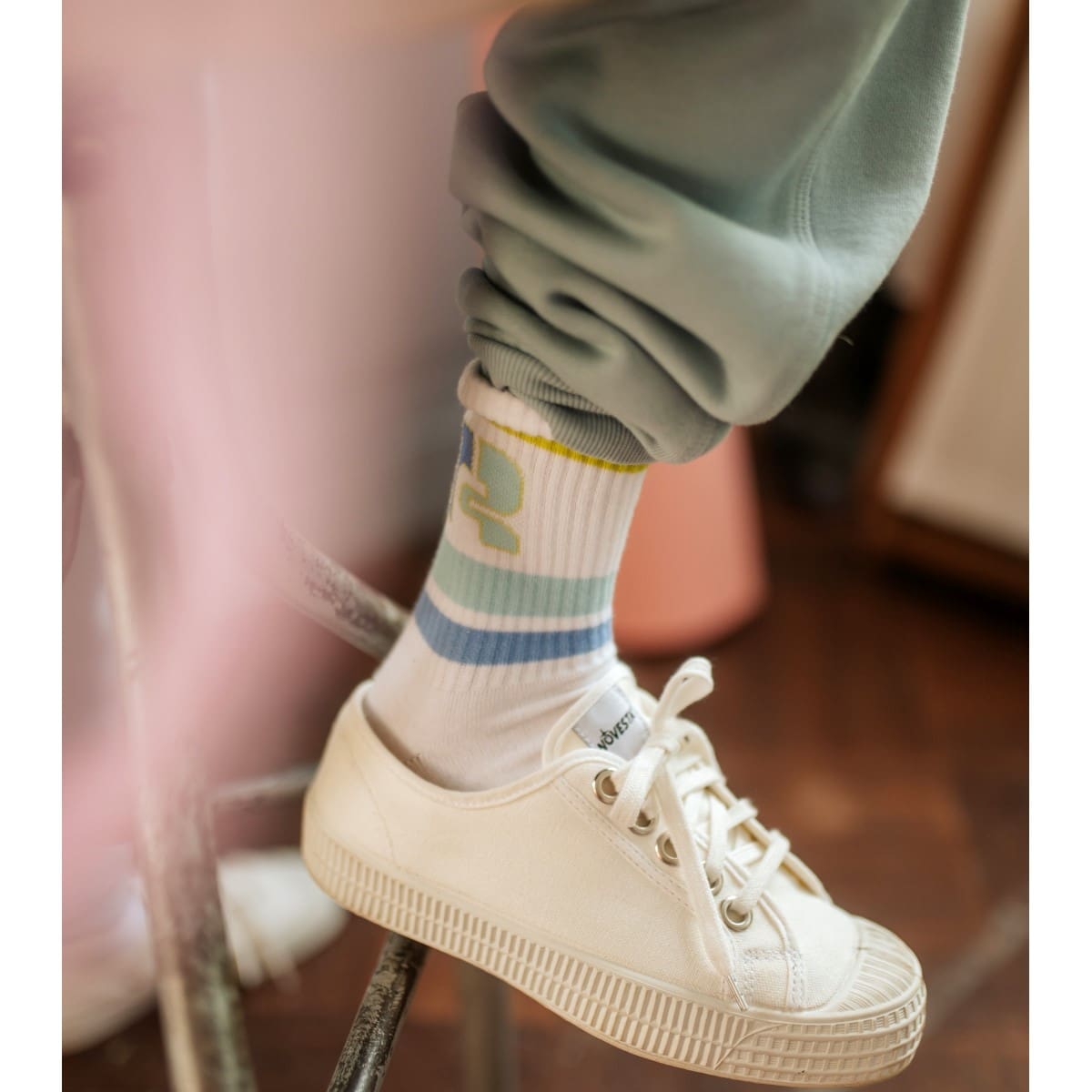 Sporty Socks | Logo R White