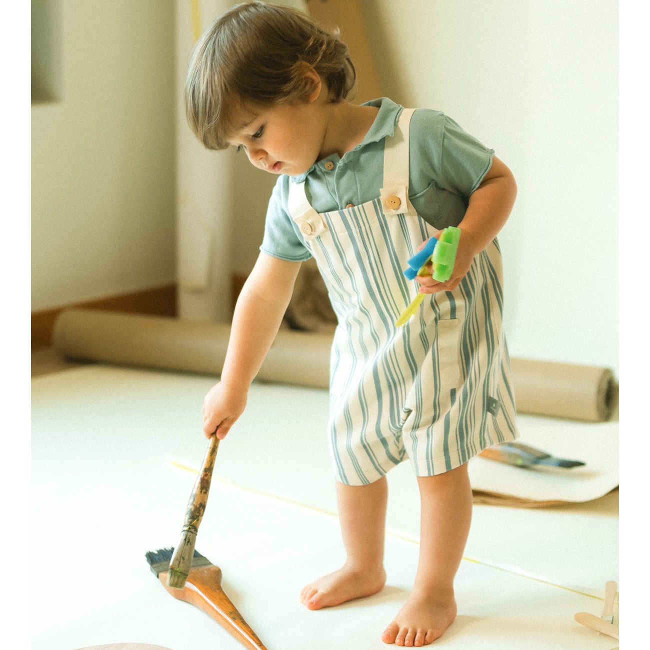 Plain Tshirt & Printed Dungaree Shorts