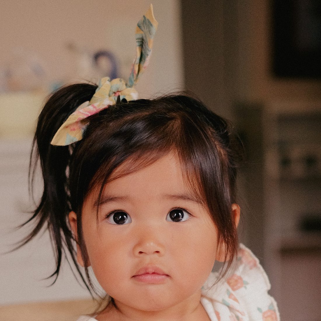 Scrunchie Kimmi Soft Honey Parrots