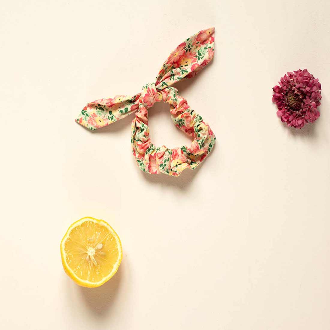 Scrunchie Kimmi Soft Honey Parrots