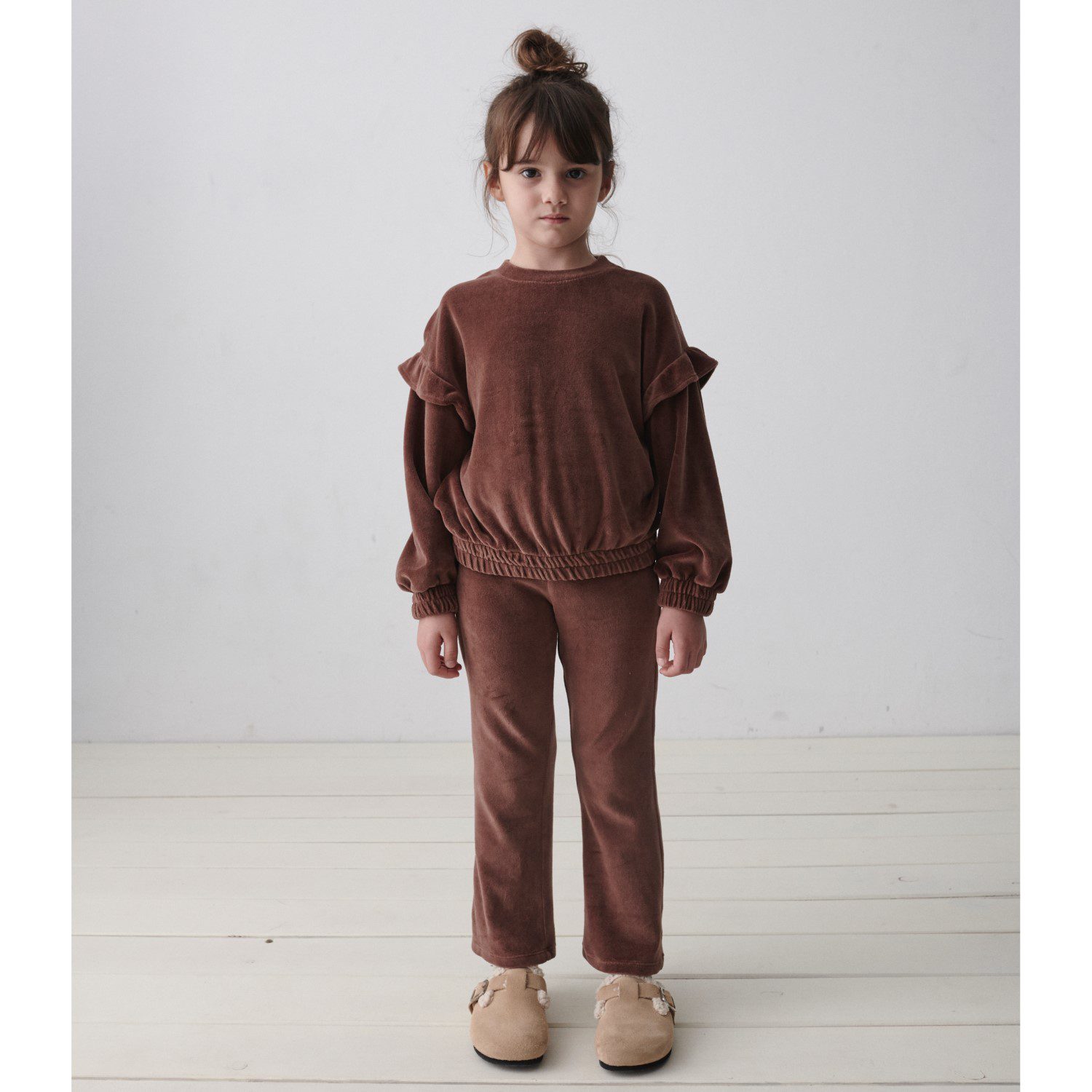 Nora Velour Ruffle Sweatshirt & Chloe Velour Flared Pants | Brown