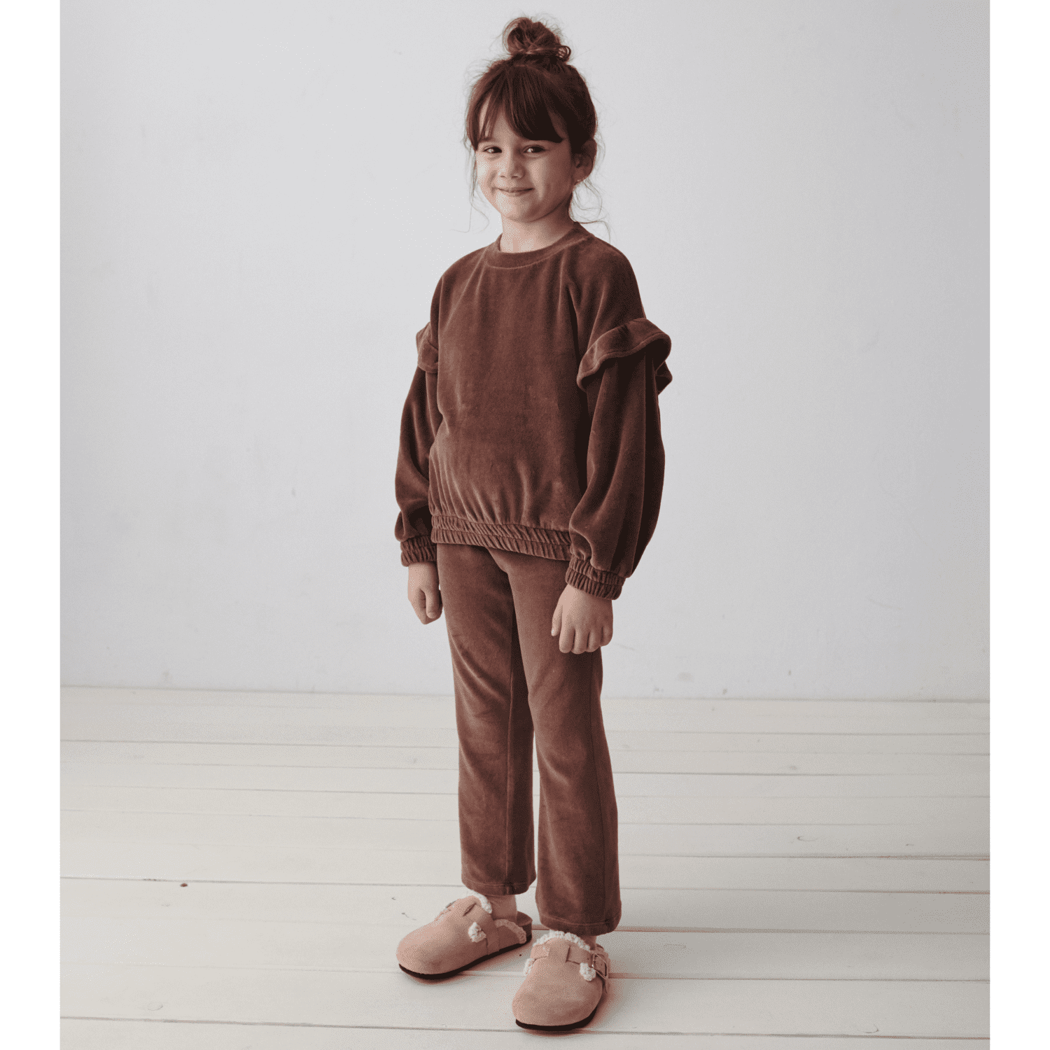 Nora Velour Ruffle Sweatshirt & Chloe Velour Flared Pants | Brown