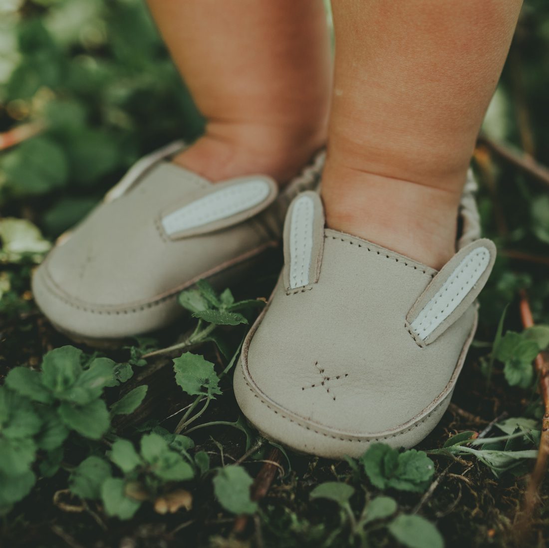 Vallie Bunny | Taupe Nubuck