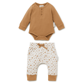 Taffy Rib Henley Onesie & Taffy Star Harem Pants