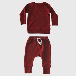 Raglan Sweatshirt & Slim Harems | Apple