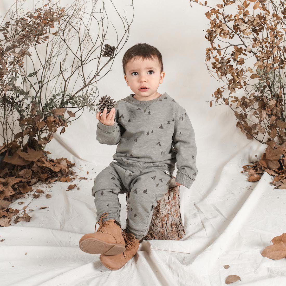 Camping Allover Sweatshirt & Camping Trousers | Khaki