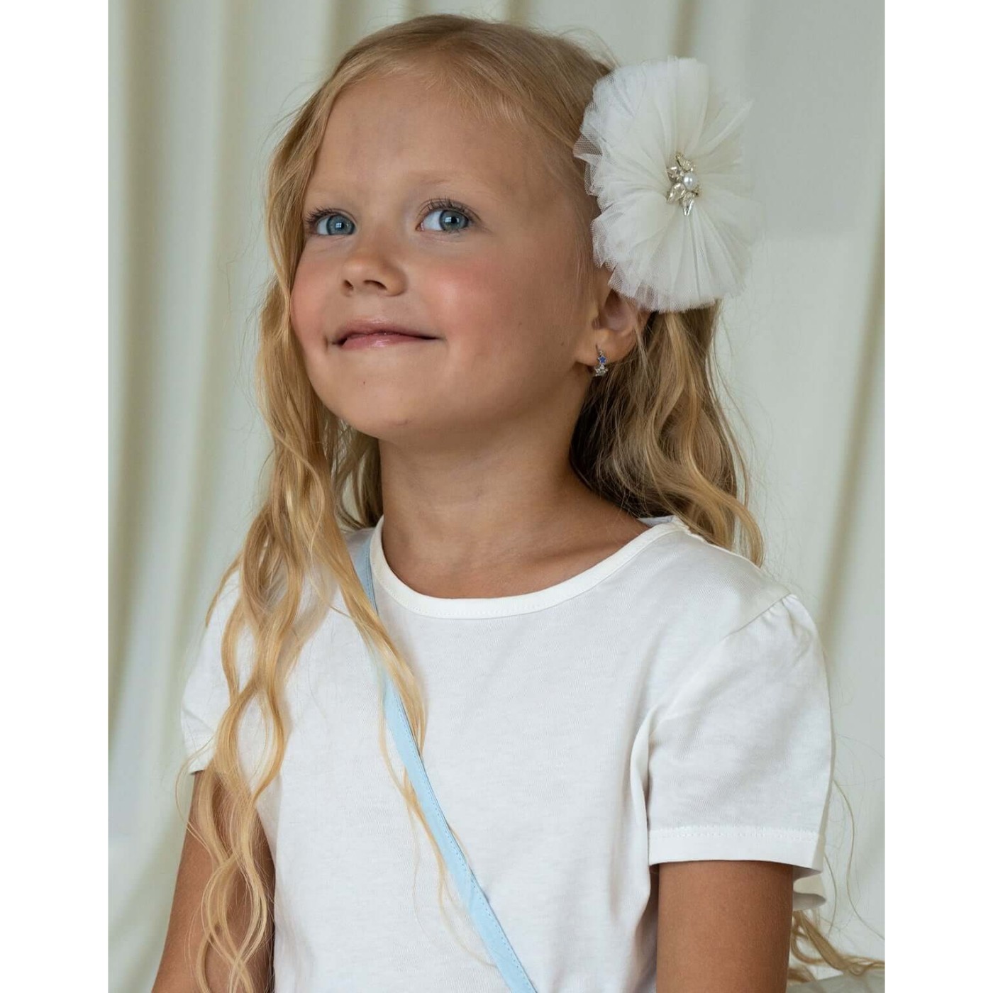 Dream Hai Clip White Lily