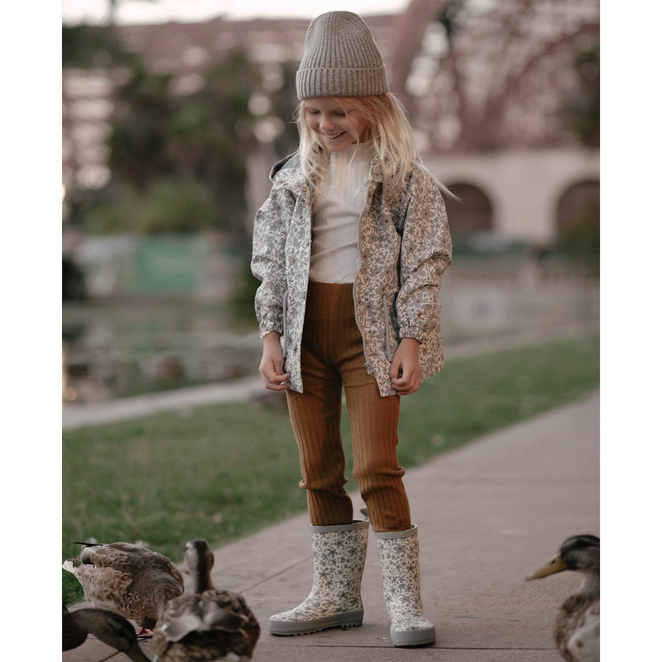 Rainboat | Georgia Blue Floral