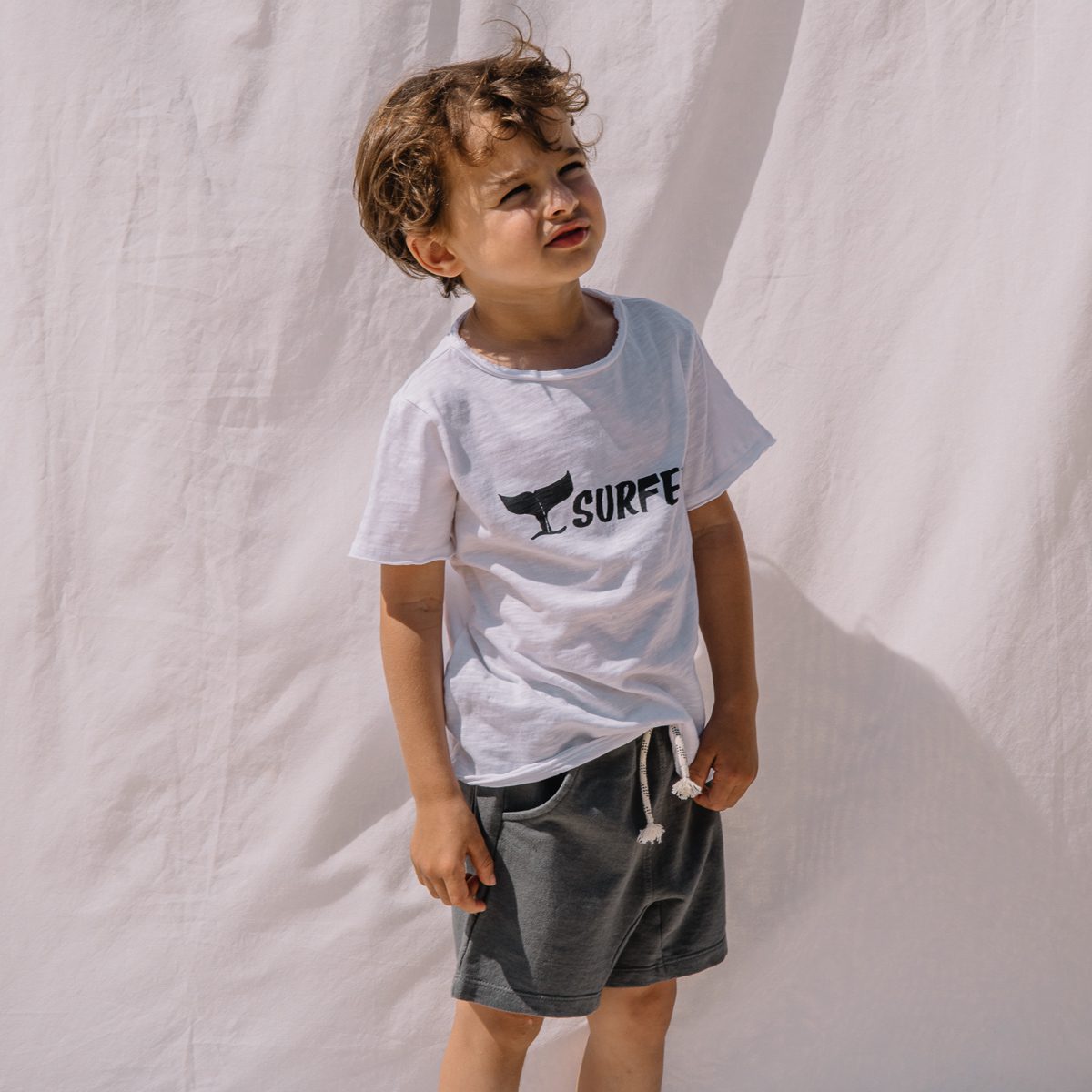Surfer T-Shirt & Fleece Short Pants