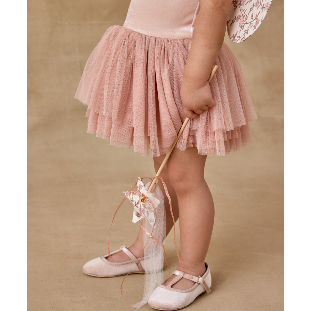 Crown & Wand Rose Meadow