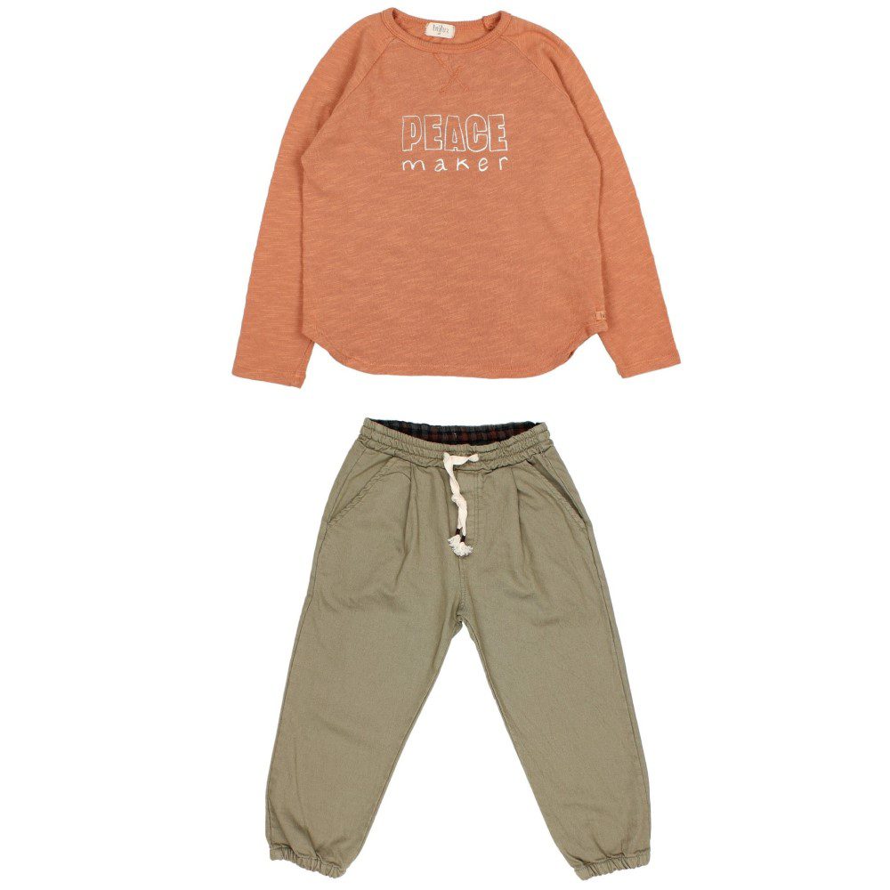 Peace T-Shirt & Chino Pants