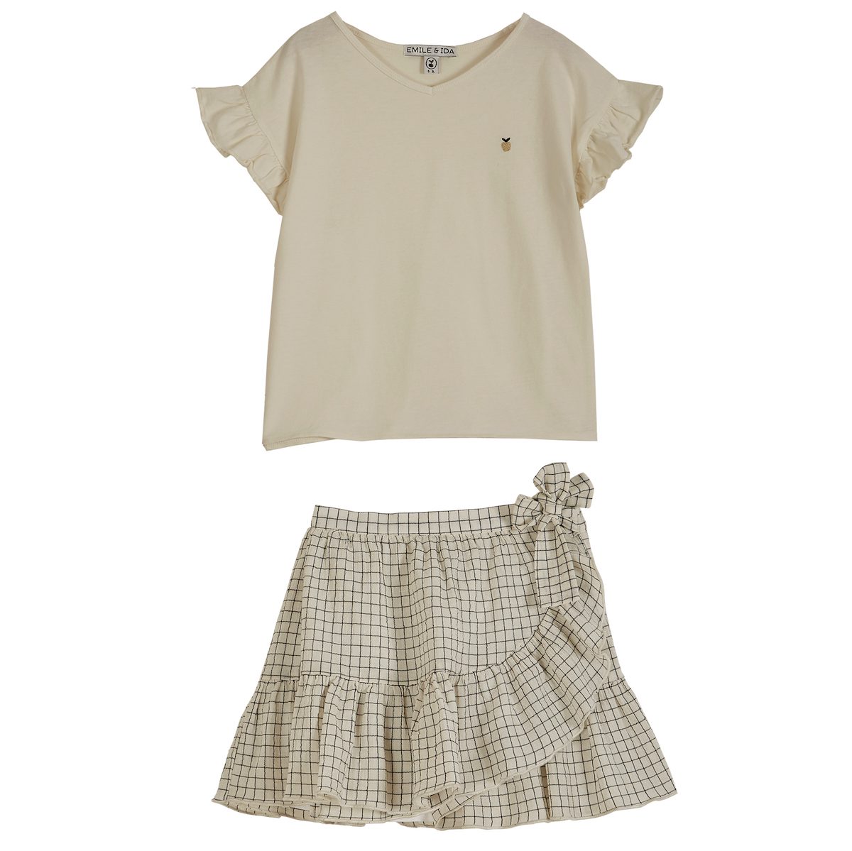 T-Shirt & Ecru Checkered Skirt