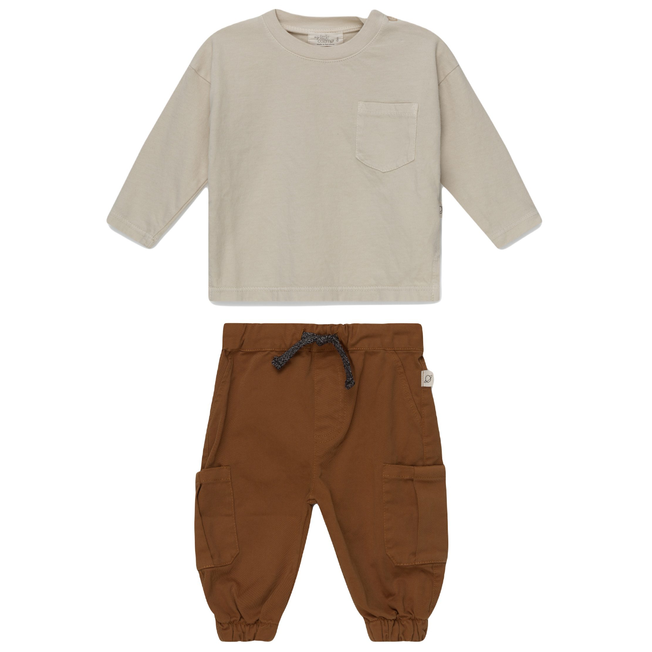 Basic T-Shirt & Twill Cargo Pants