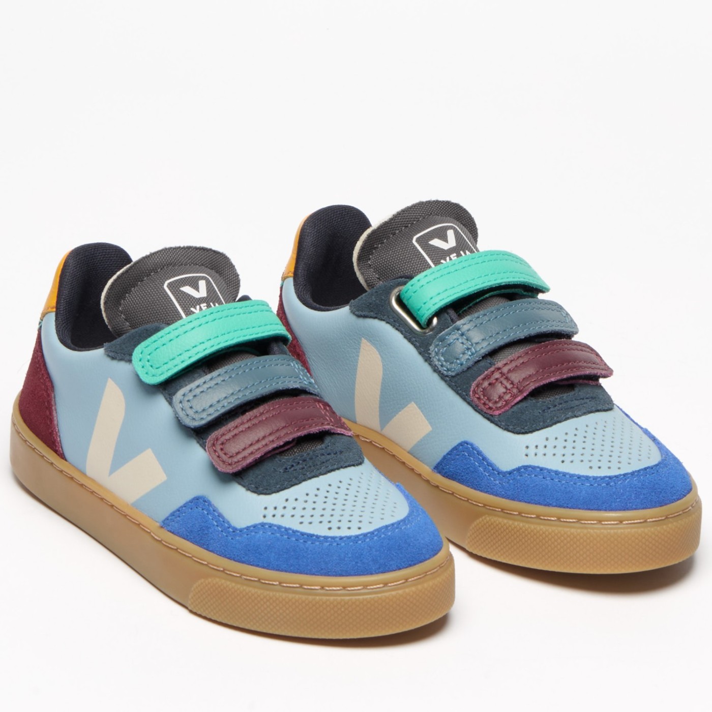V-90 Leather Veja X Milk